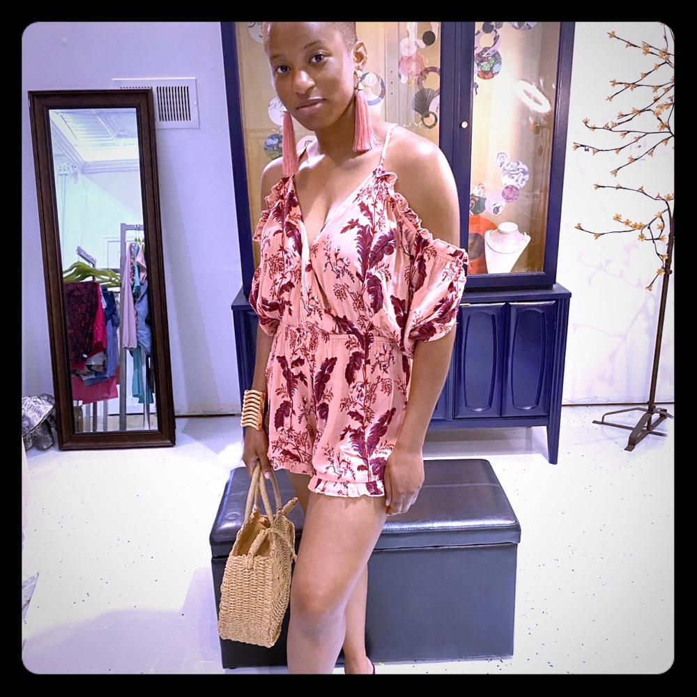 TopShop Floral & Rose 🌹 Romper
